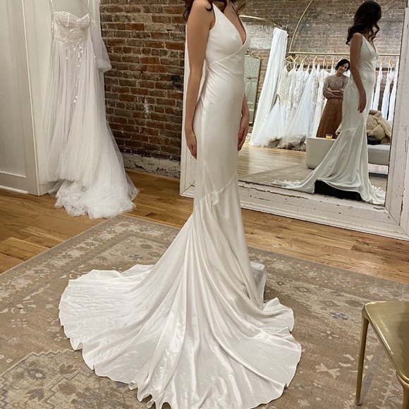 Theia Couture Jean Ivory Satin Wedding Gown - Picture 2 of 16